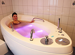 Wellnessbad im Bad-Flinsberger Hotel Park Spa
