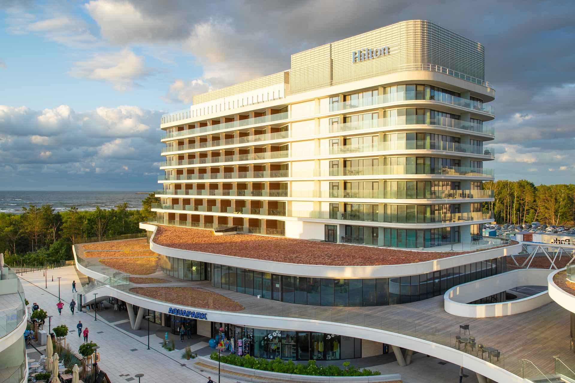 Außenansicht des Hilton Hotels in Swinemünde