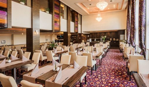 Malinowy Dwór, Restaurant